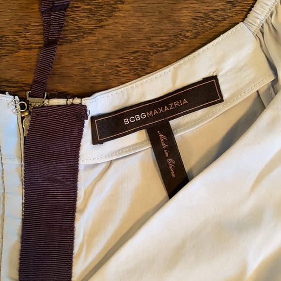 BCBG Max Azria peplum blouse in sheer cotton spandex blend. - Picture 2 of 7